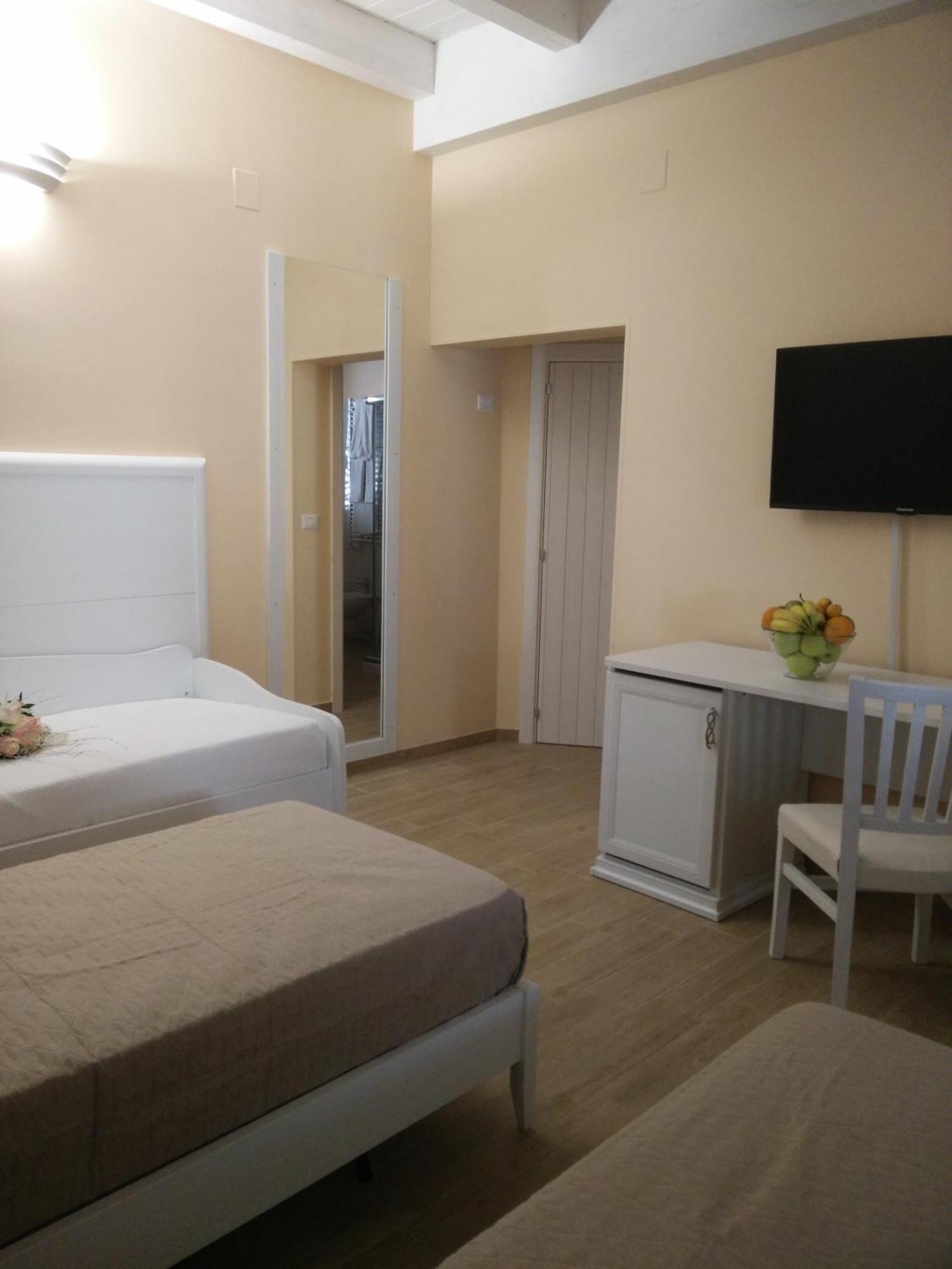 Bed and Breakfast Le Camelie Marina di Ginosa Zimmer foto